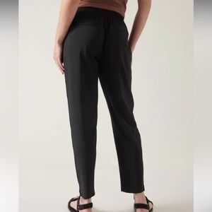 Athleta Brooklyn Pants - Size 6 - Black